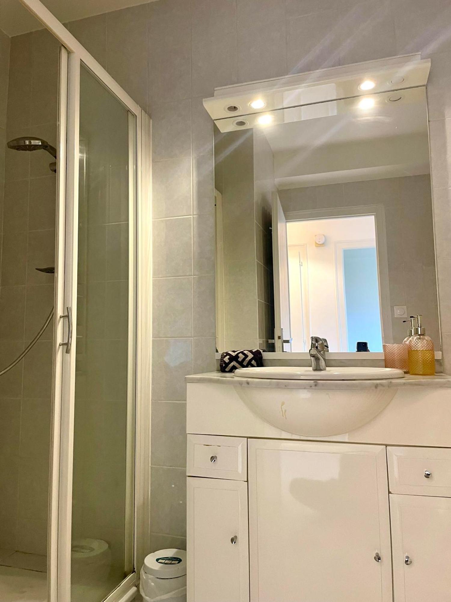 Ferienwohnung Le Calme-Proche Geneve Et Tram Ambilly Exterior foto